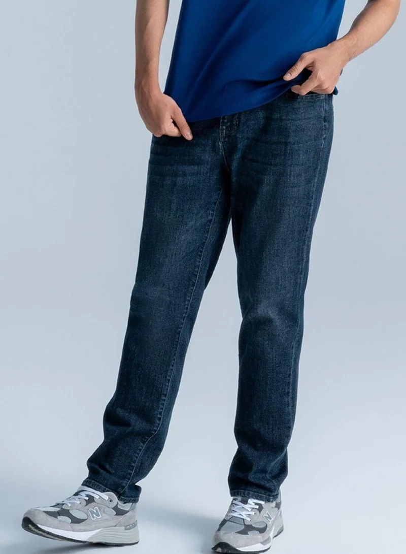 جيوردانو جينز رجالي بقصة مستقيمة متوسطة الارتفاع من الدنيم المطاطي