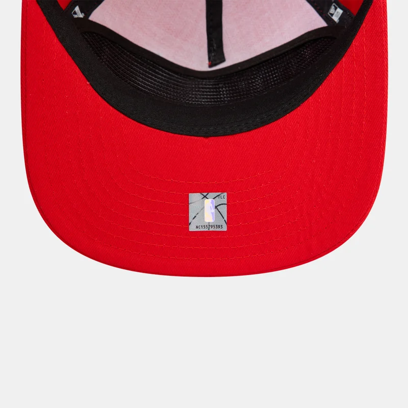 New Era Red Men's NBA Chicago Bulls Washed Precurved Golfer Cap for Men | Best Price UAE