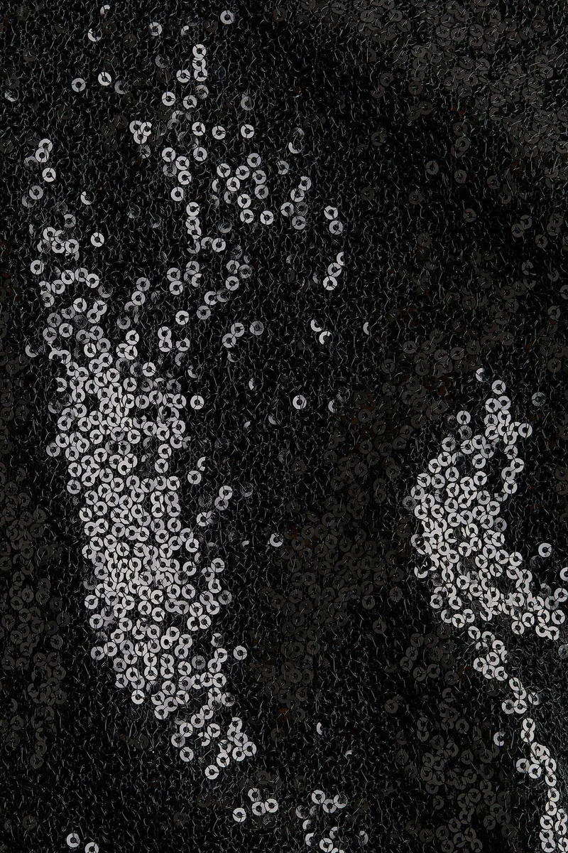 اتش اند ام بلوزة مزيّنة بالترتر