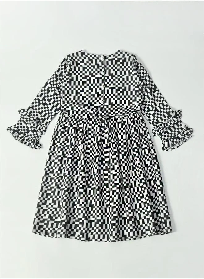 بيلا مودا All-Over Print Button Detail Long Sleeves Dress