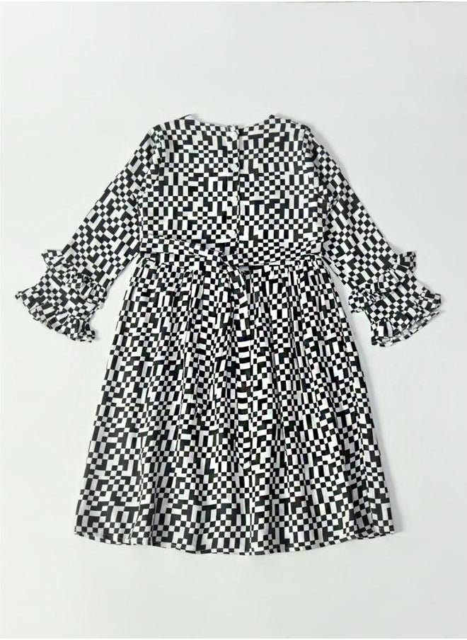 BELLA MODA All-Over Print Button Detail Long Sleeves Dress by Styli  - Image 2