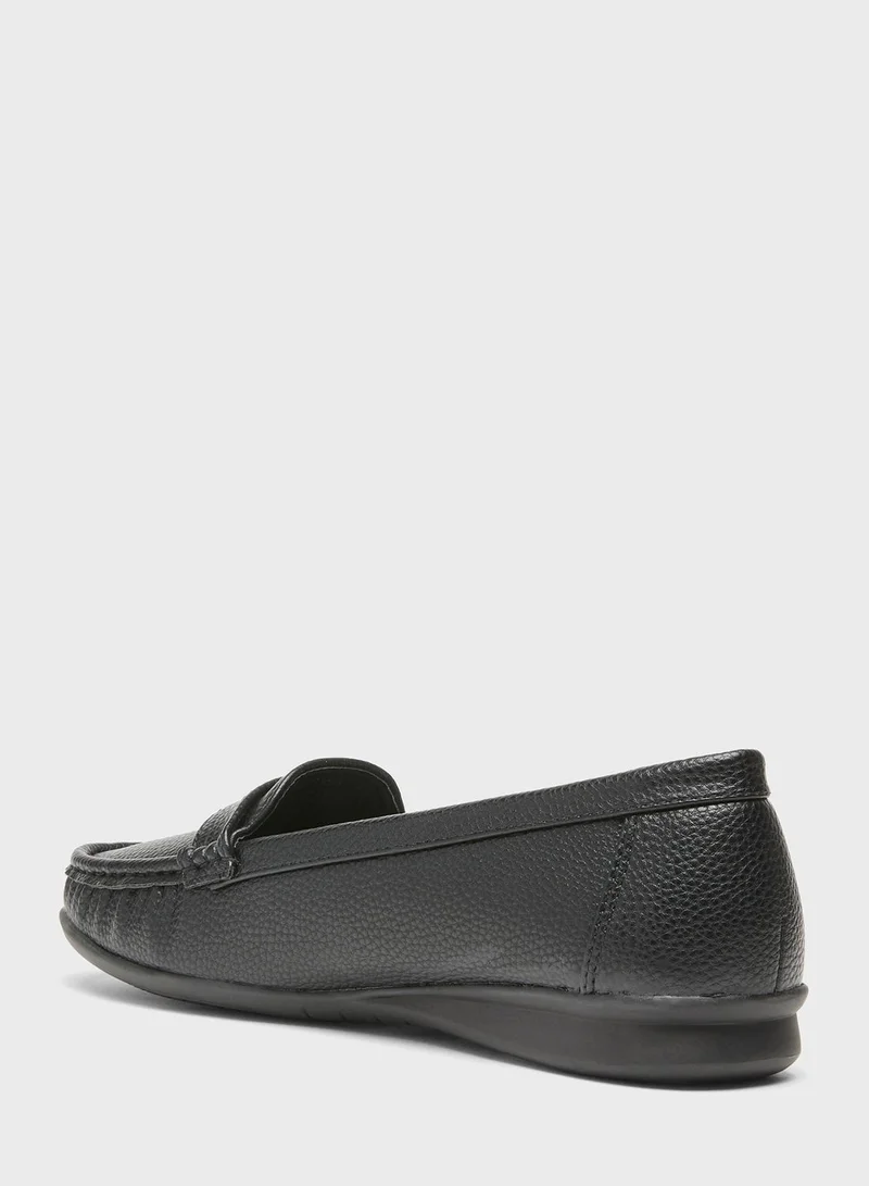 shoexpress Square Toe Moccasins