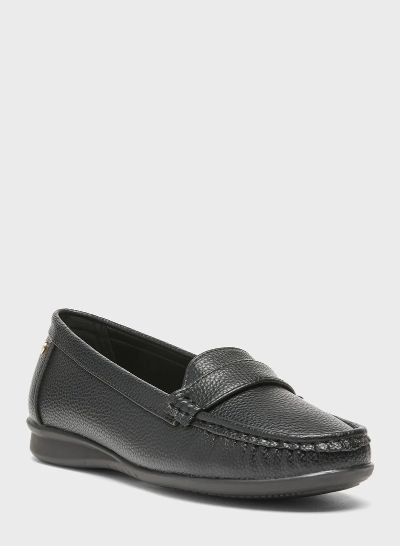 shoexpress Square Toe Moccasins