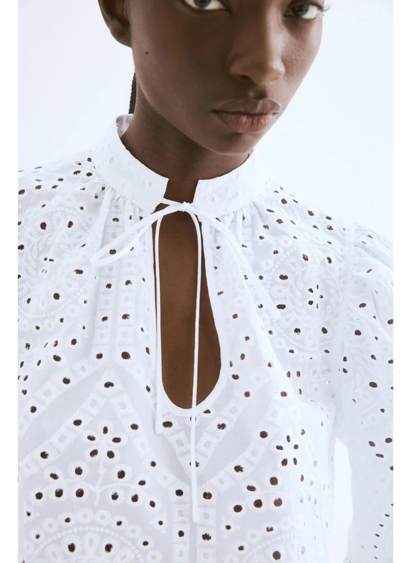 H&M Broderie anglaise blouse