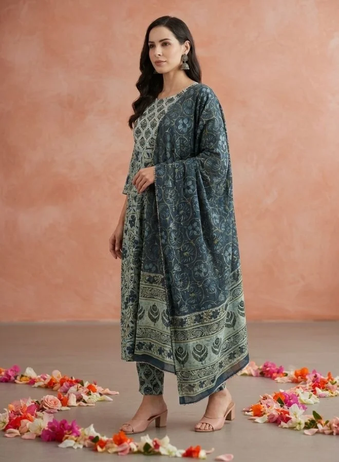 Yuris  Yuris Women Blue Floral Printed Pure Cotton Kurta with Trousers  Dupatta for Women | Best Price UAE