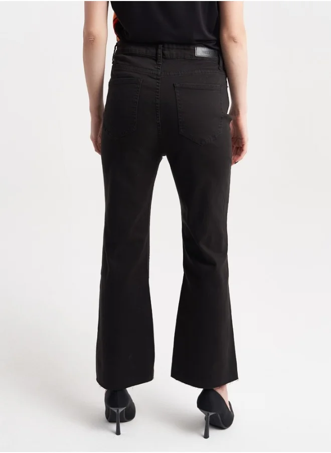 هايليز Chic Black Flared Pants