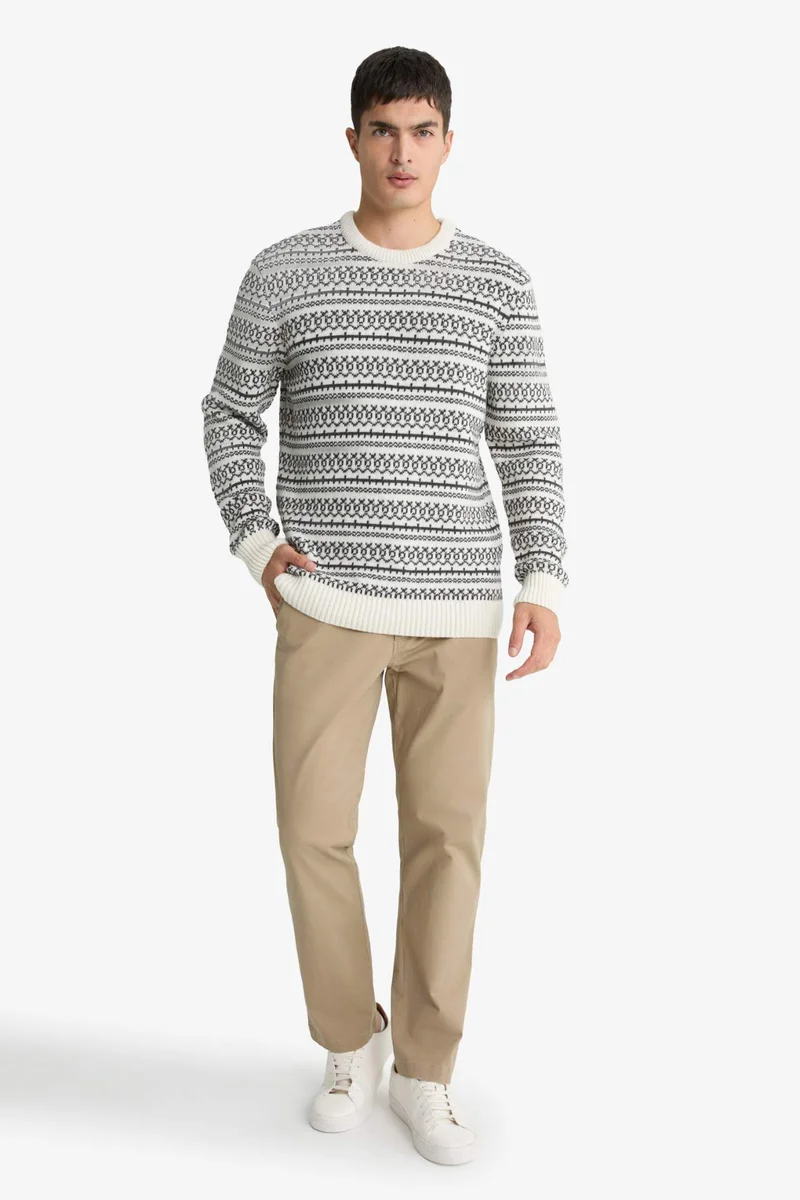 ديفاكتو Standard Fit Knitwear New Year Pullover