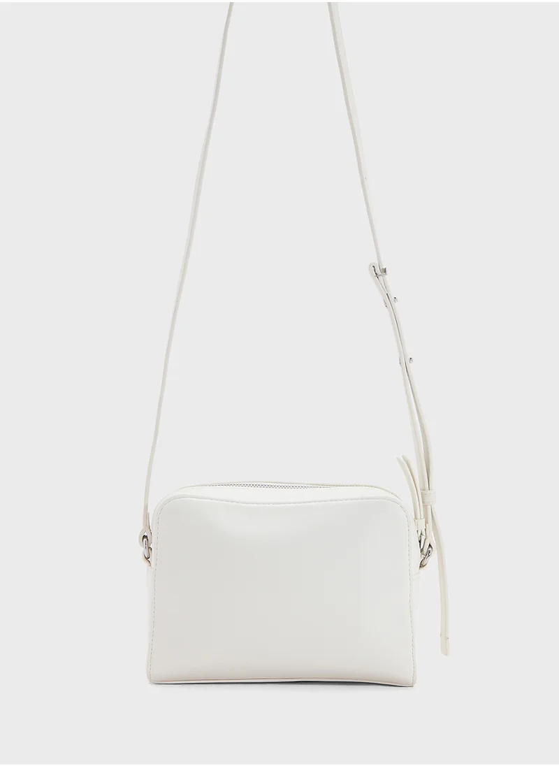 كالفن كلاين MINI QUILT CAMERA BAG