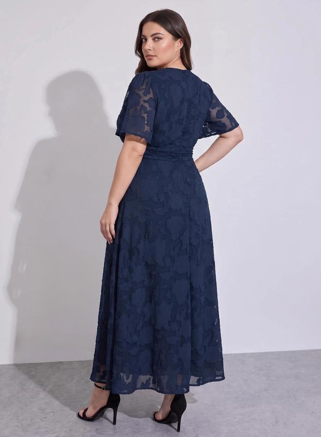 Styli Plus Size Navy Blue Solid V-Neck Jacquard A-Line Maxi Derss - Image 4