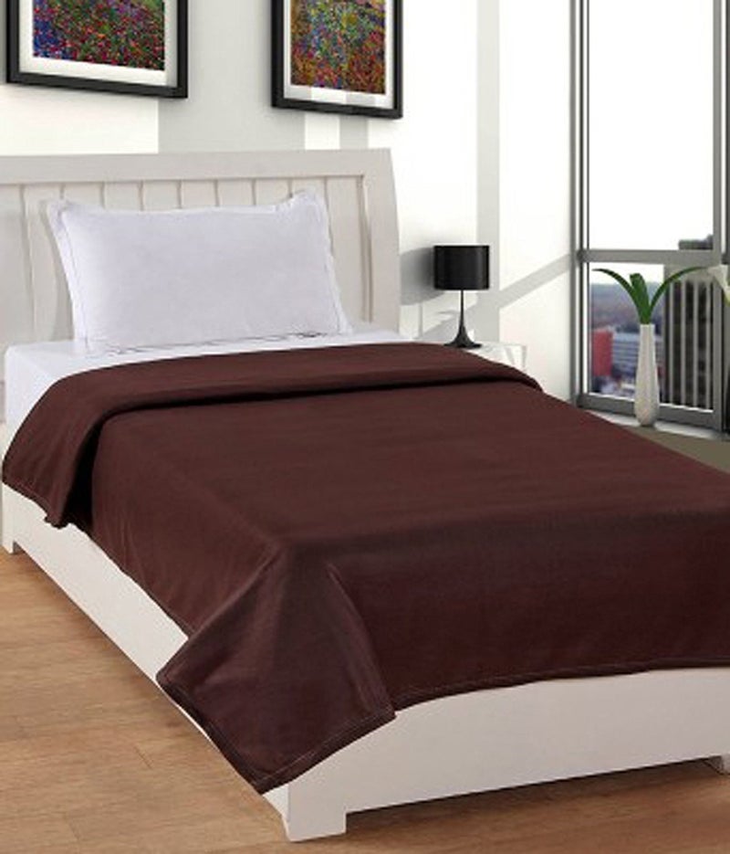 Goyal's ® Polar 2 Piece Fleece Single Blanket - Coffee and Green - Image 2