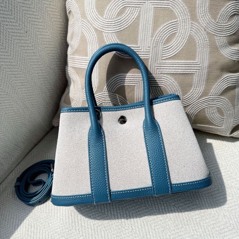 Top Layer Cowhide Stitching Canvas Garden Bag Large Capacity Commuter Shoulder Crossbody Portable Bucket Bag Fashion - Image 1