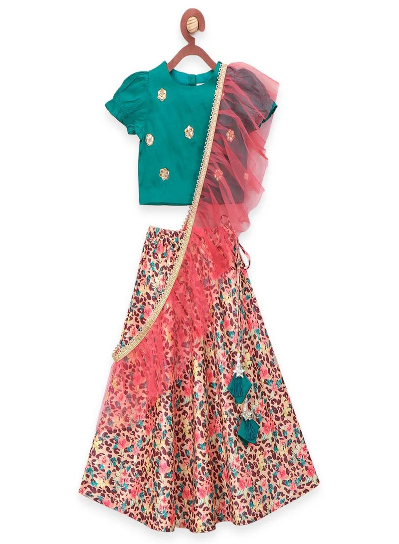 ليل بيكس ليجن بطبعات حيوانات مع شولي باللون الأخضر المائي ودوباتا بكشكشة