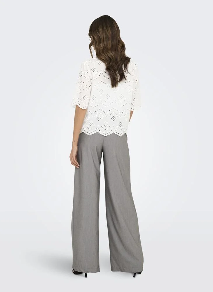 اونلي Scallop Hem Eyelet Detail Top
