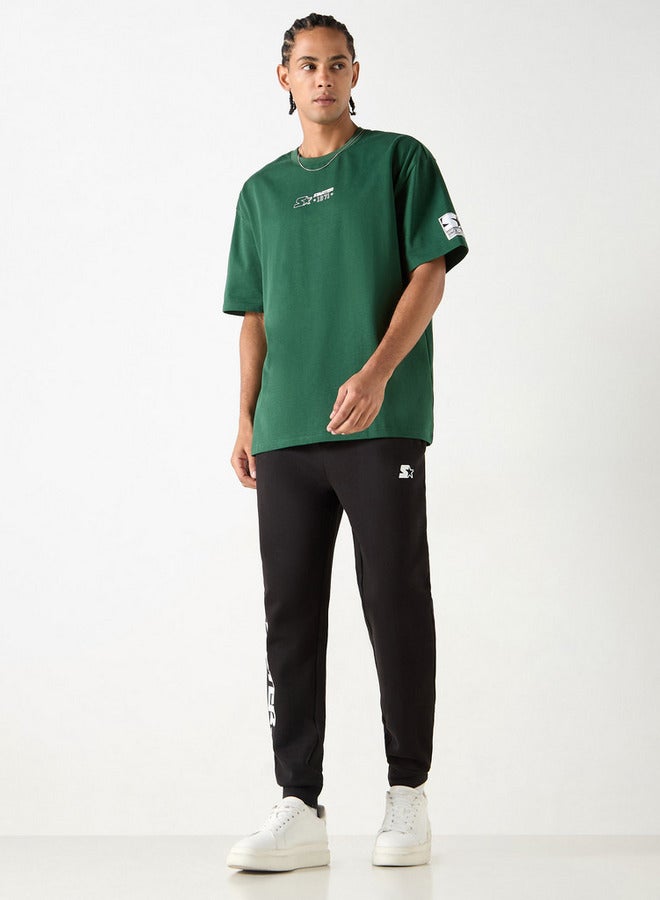 ستارتر تيشيرت بياقة ضيقة وأكمام قصيرة وطبعات تايبوجرافيك - Image 2