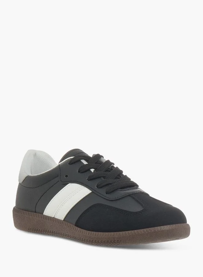 Dash Panelled Low Ankle Sneakers with Lace-Up Closure