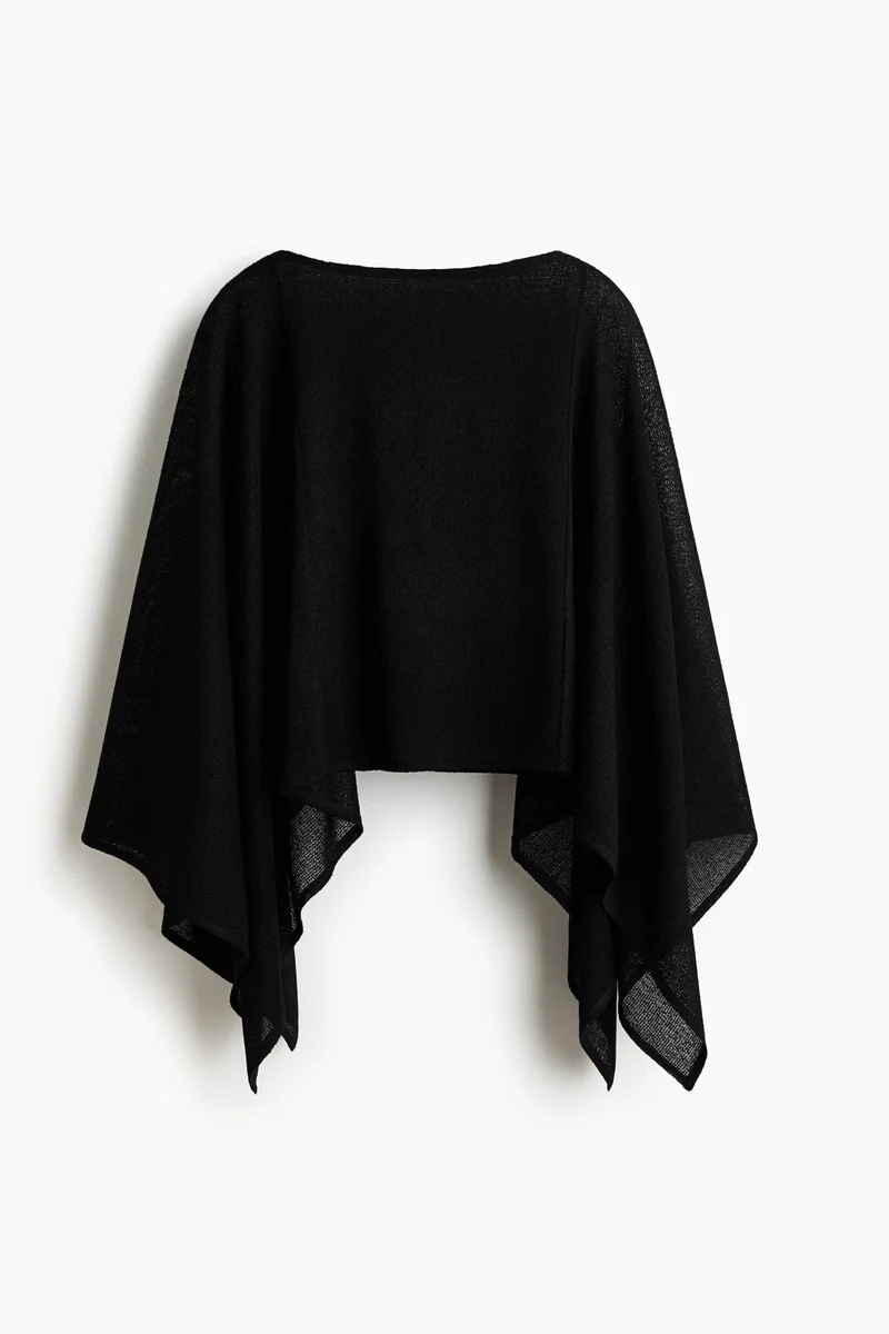 Fine-knit cape