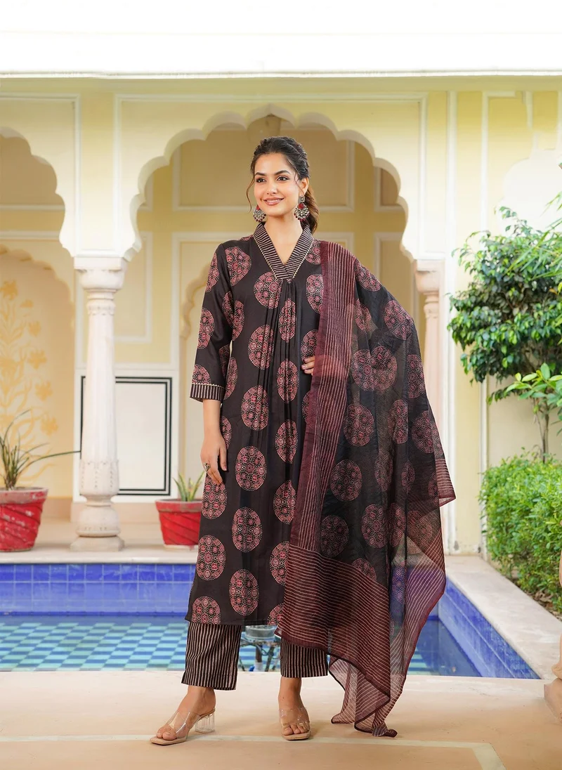 ZERESOUQ Black Rayon Blend Ajrakh Printed Straight 3-Piece Kurta Set