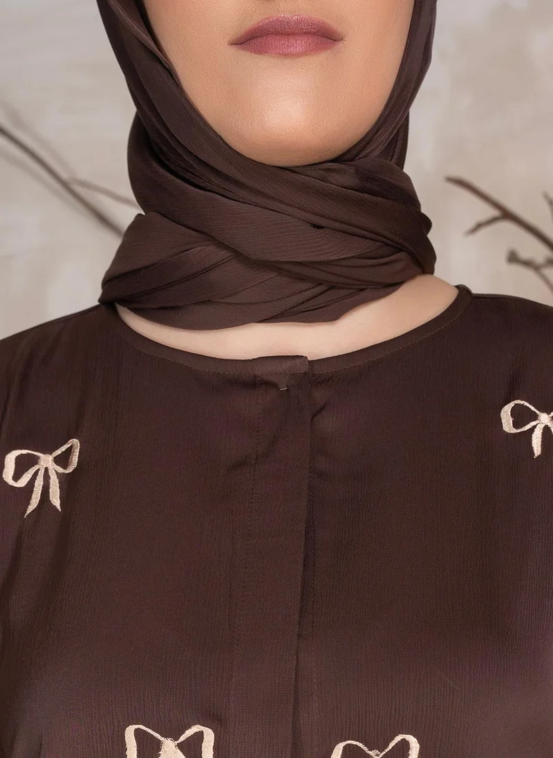 زيري سوق Bow Embroidered Abaya With Scarf