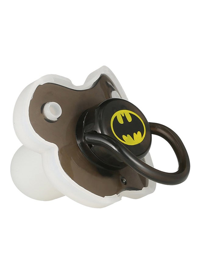 آنسيلف لهاية لتهدئة الأطفال بنمط باتمان ممتع مصنوعة من السيليكون اللين الخالي من مادة البيسفينول A - Image 2