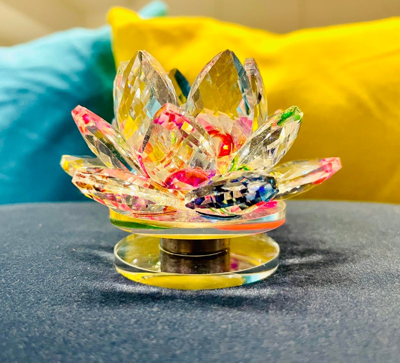 WARMINGO DE Rotating Crystal Lotus Fengshui Good Luck Item | Crystal Lotus Flower Vastu | Best Diwali Gift | Gift Item, 8.5 cm , 8.5 cm - Image 3