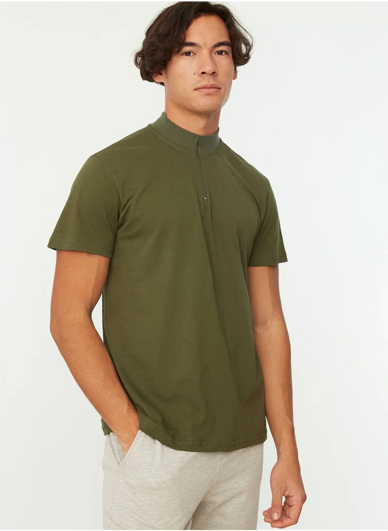 trendyol Essential Half Zip Crew Neck T-Shirt