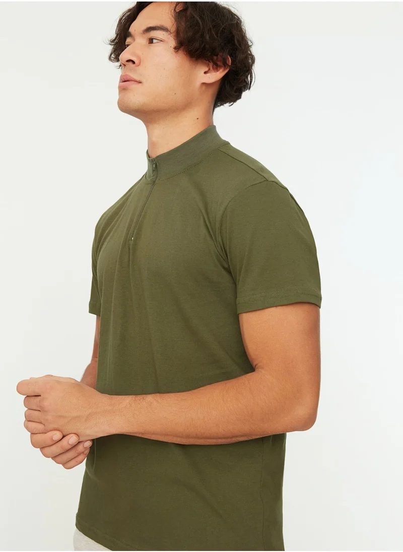 trendyol Essential Half Zip Crew Neck T-Shirt