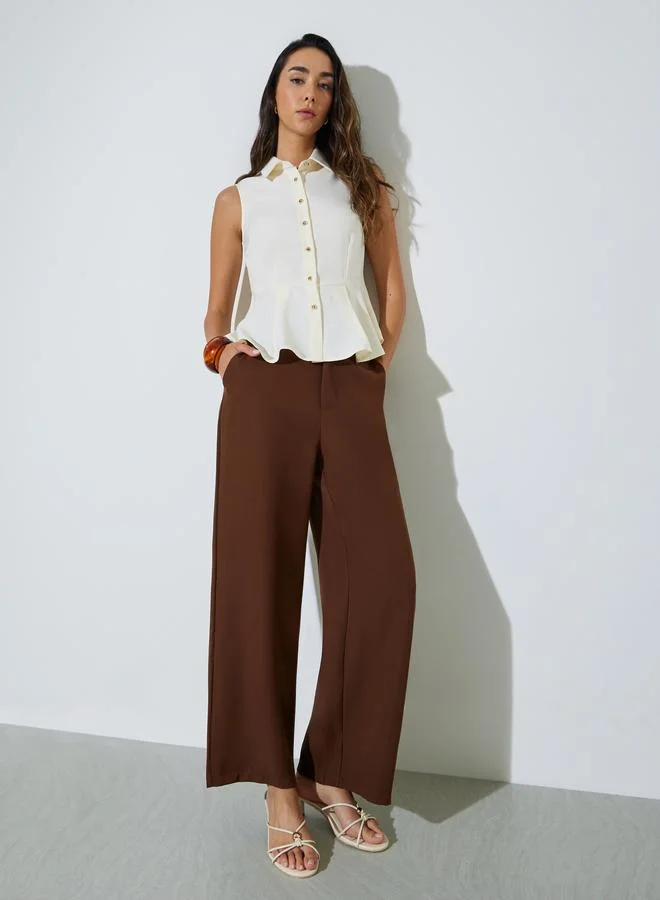 ستايلي Off White Solid Sleeveless Peplum Top With Collar