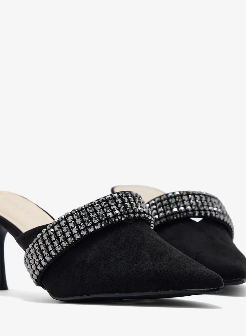 Vincci Pointed Toe Pumps