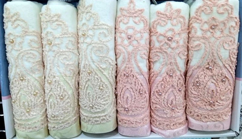 بولو لايف Boxed Embroidered Velvet Cotton 6 Piece Towel Set-V2 Powder Cappuccino
