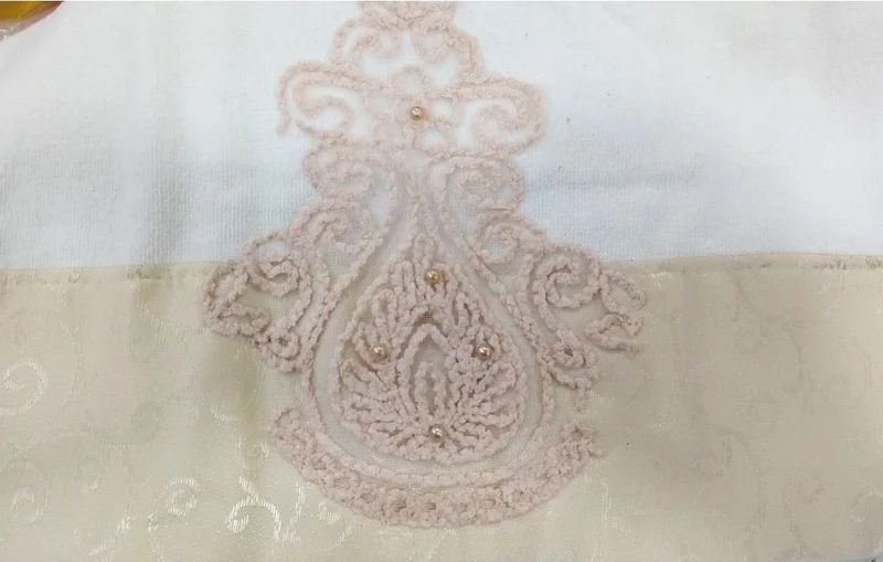 بولو لايف Boxed Embroidered Velvet Cotton 6 Piece Towel Set-V2 Powder Cappuccino