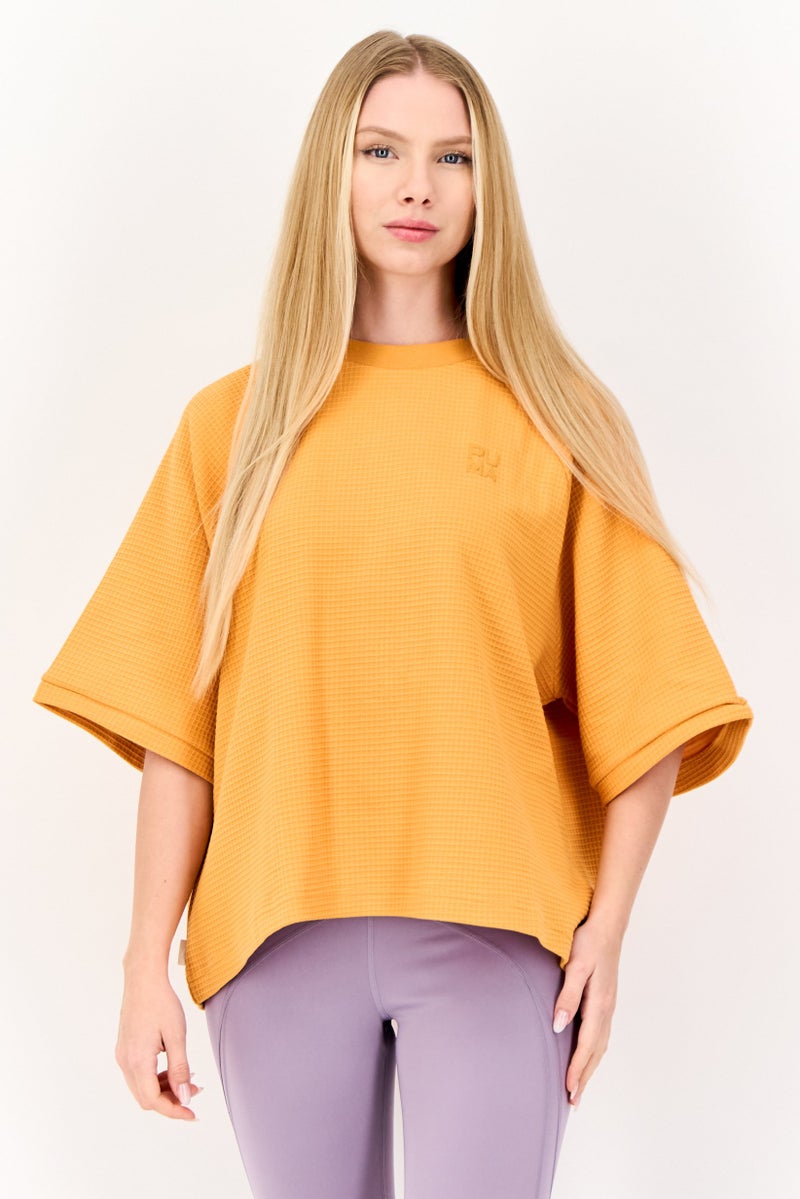 PUMA تي شيرت رياضي نسائي بأكمام قصيرة، خارجي، أصفر خردلي - Image 1