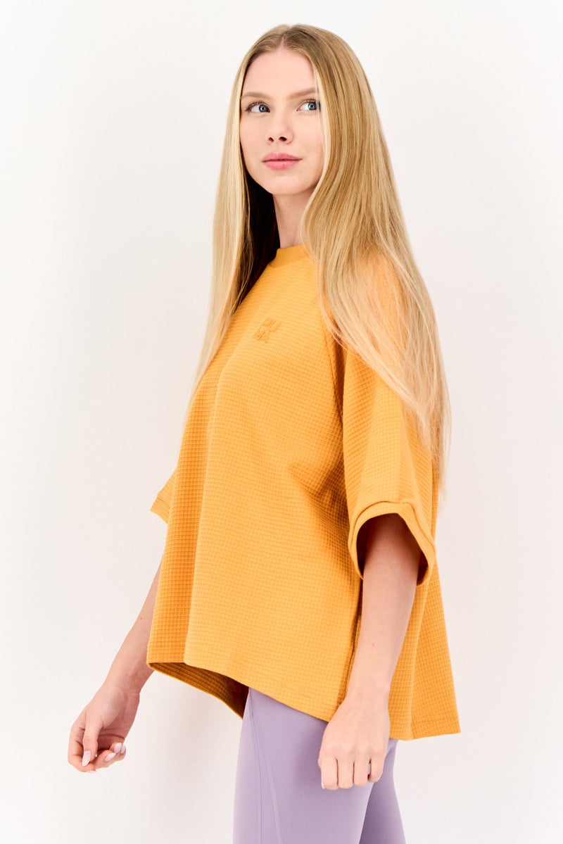 PUMA تي شيرت رياضي نسائي بأكمام قصيرة، خارجي، أصفر خردلي - Image 2