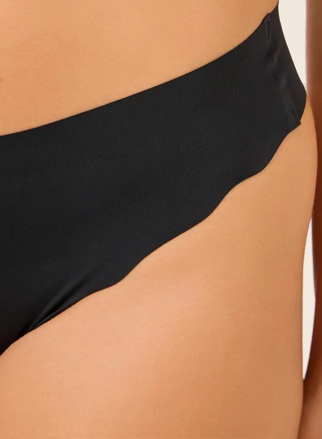 تايك تو قطعتان من سراويل البيكيني السادة