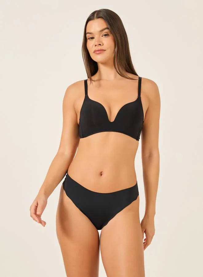 تايك تو قطعتان من سراويل البيكيني السادة