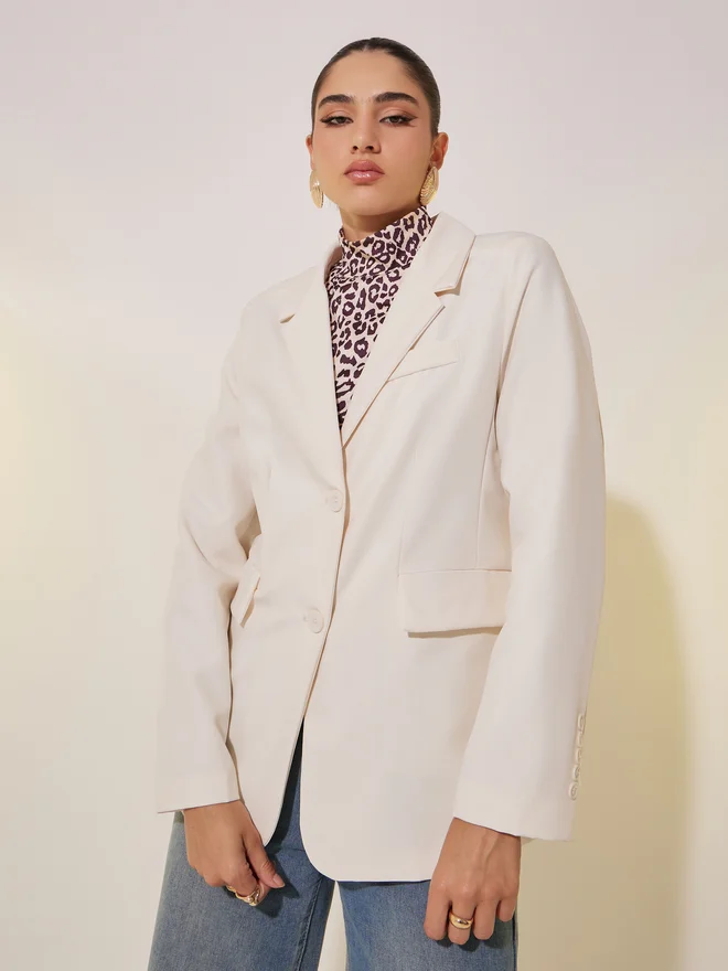 Styli Styli Solid Long Sleeve Button Blazer
