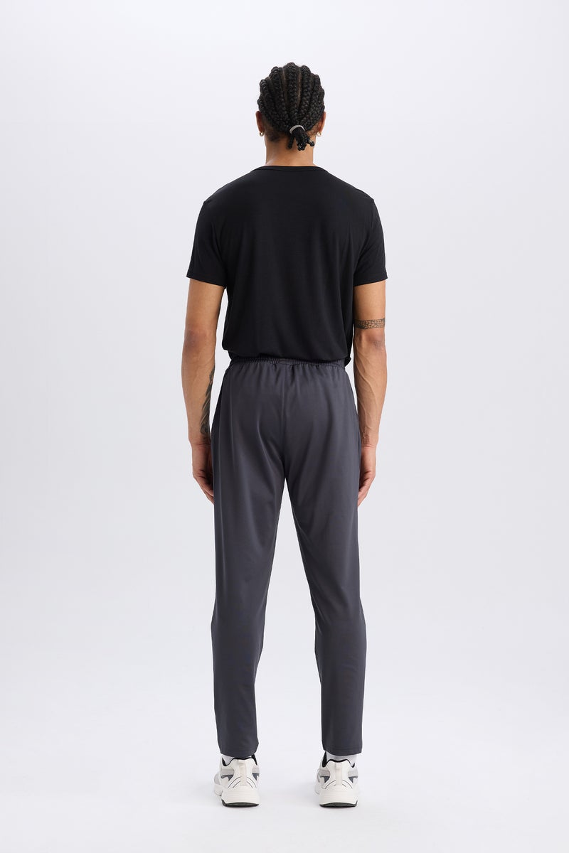 ديفاكتو بنطال رياضي رجالي DeFactoFit Slim Fit من قماش سكوبا بخصر مرن  - Image 4