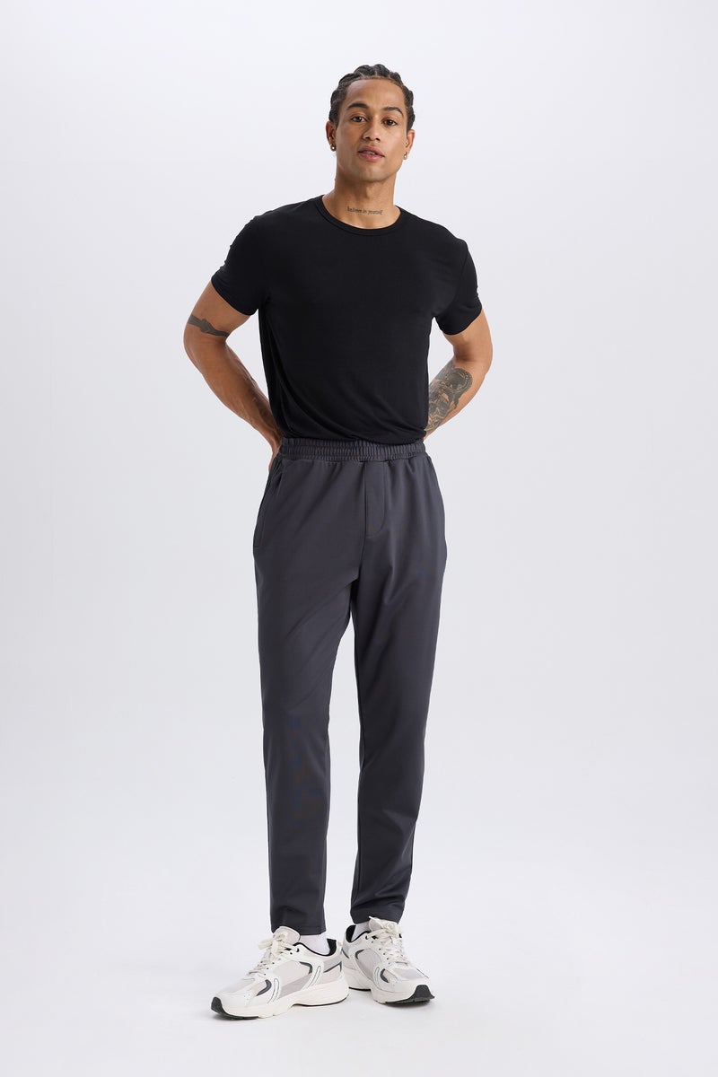 ديفاكتو بنطال رياضي رجالي DeFactoFit Slim Fit من قماش سكوبا بخصر مرن  - Image 2