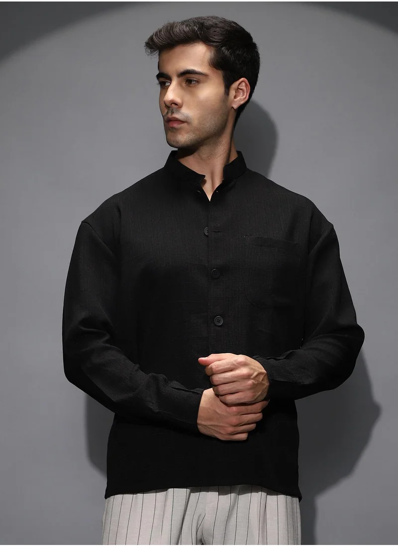 Campus Sutra Men's Onyx Black Band-Collar Heathered Shacket For Casual Wear | Band Collar | Long Cuffed Sleeves | Button Closure | Overshirt/Shacket Shirt Crafted With Comfort Fit For Everyday Wear