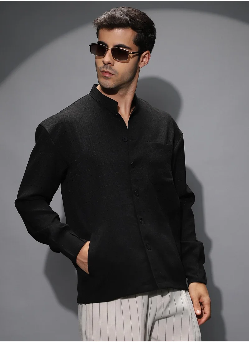 Campus Sutra Men's Onyx Black Band-Collar Heathered Shacket For Casual Wear | Band Collar | Long Cuffed Sleeves | Button Closure | Overshirt/Shacket Shirt Crafted With Comfort Fit For Everyday Wear