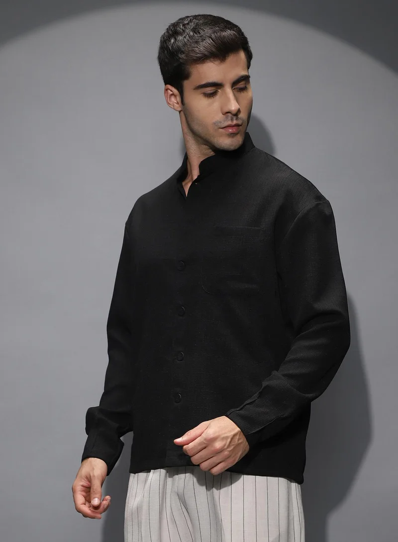 Campus Sutra Campus Sutra Men's Onyx Black Band-Collar Heathered Shacket For Casual Wear | Band Collar | Long Cuffed Sleeves | Button Closure | Overshirt/Shacket Shirt Crafted With Comfort Fit For Everyday Wear