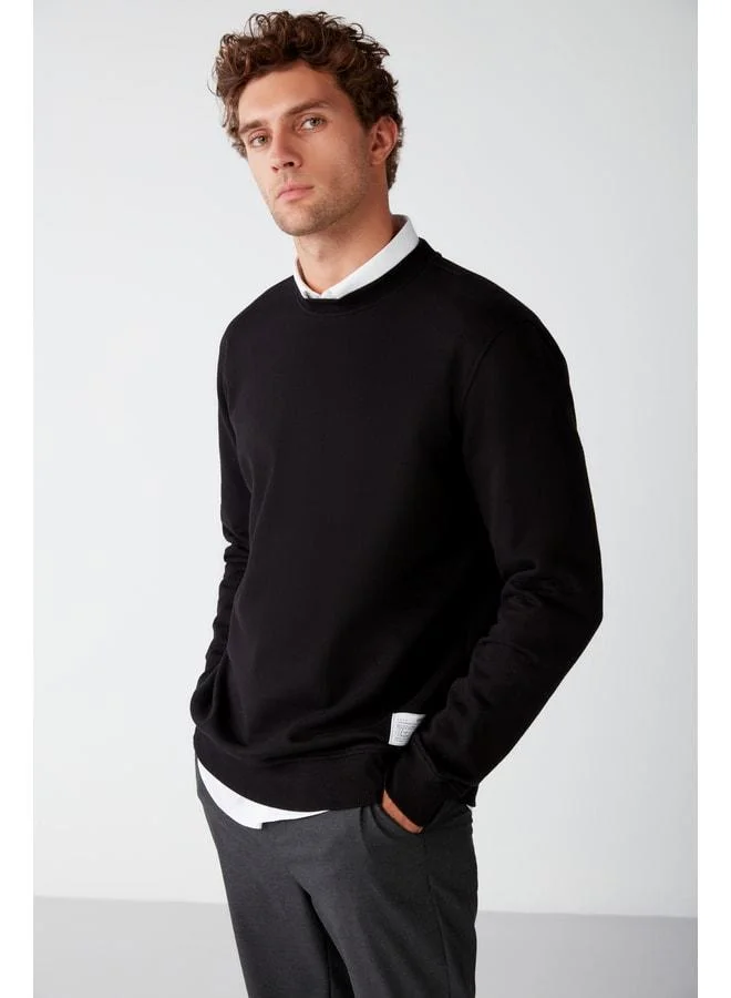 Grimelange Travis Men's Soft Fabric Regular Fit Round Collar Black Sweatshirt.