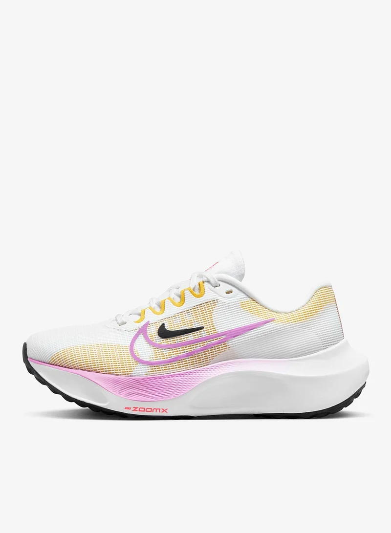 نايكي حذاء زوم فلاي 5 رود رانينج للنساء