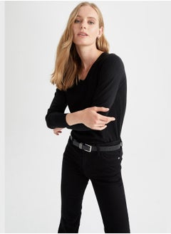 DeFacto Basic V-Neck Sweater  - Image 2