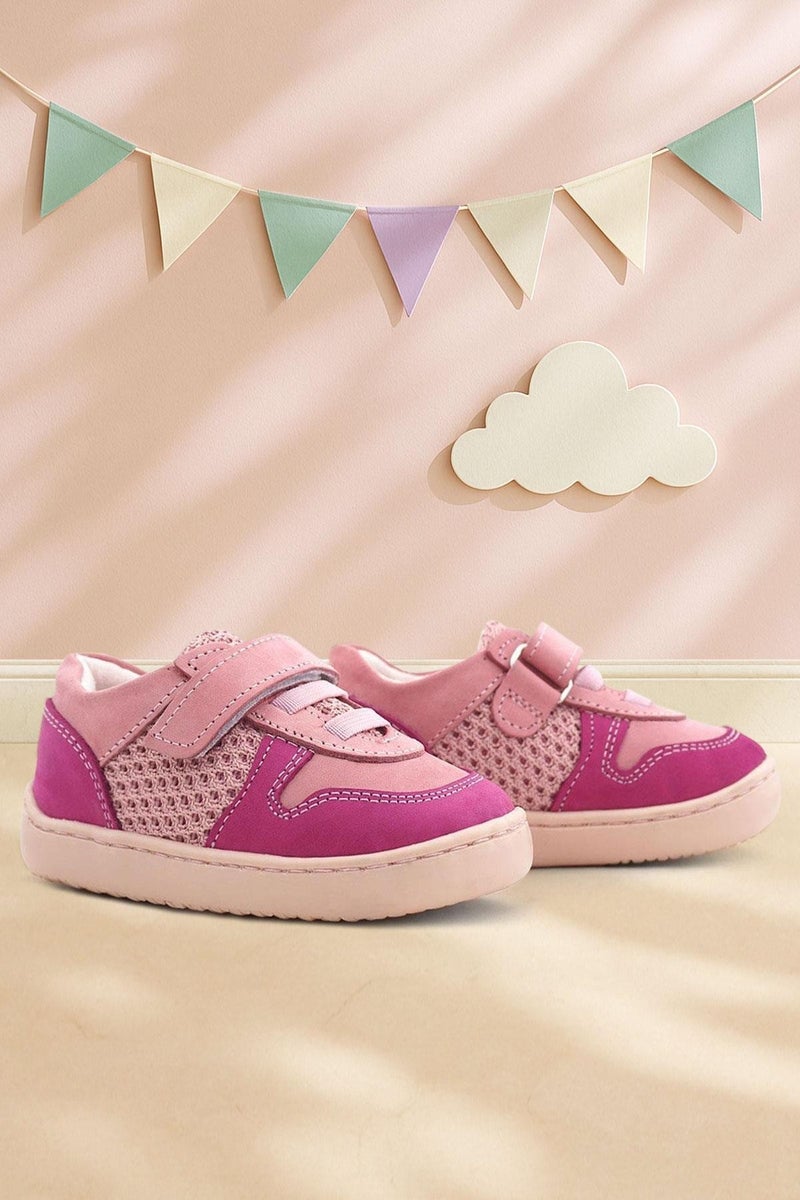 Rakerplus Raker Plus Pop children's athletic shoes, made of genuine leather in pink, with an elastic Velcro strap. - Image 1