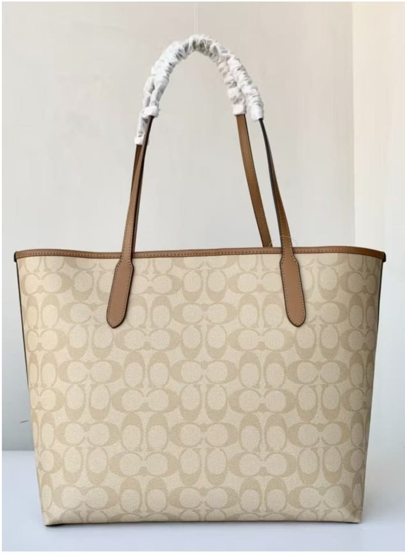 coachoutlet - COACH City Tote Bag In Signature Canvas - Image 1