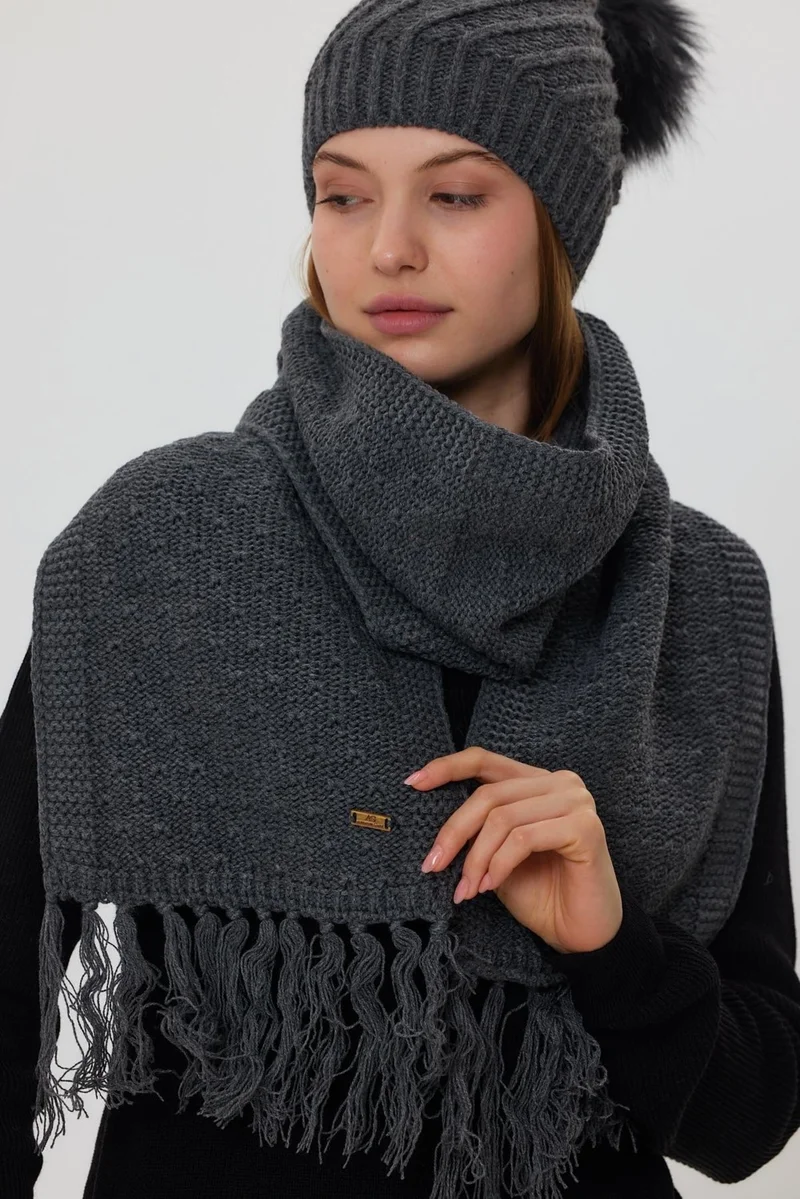 الكسندر جاردي Knitted Detail Long Scarf (E20-18843)