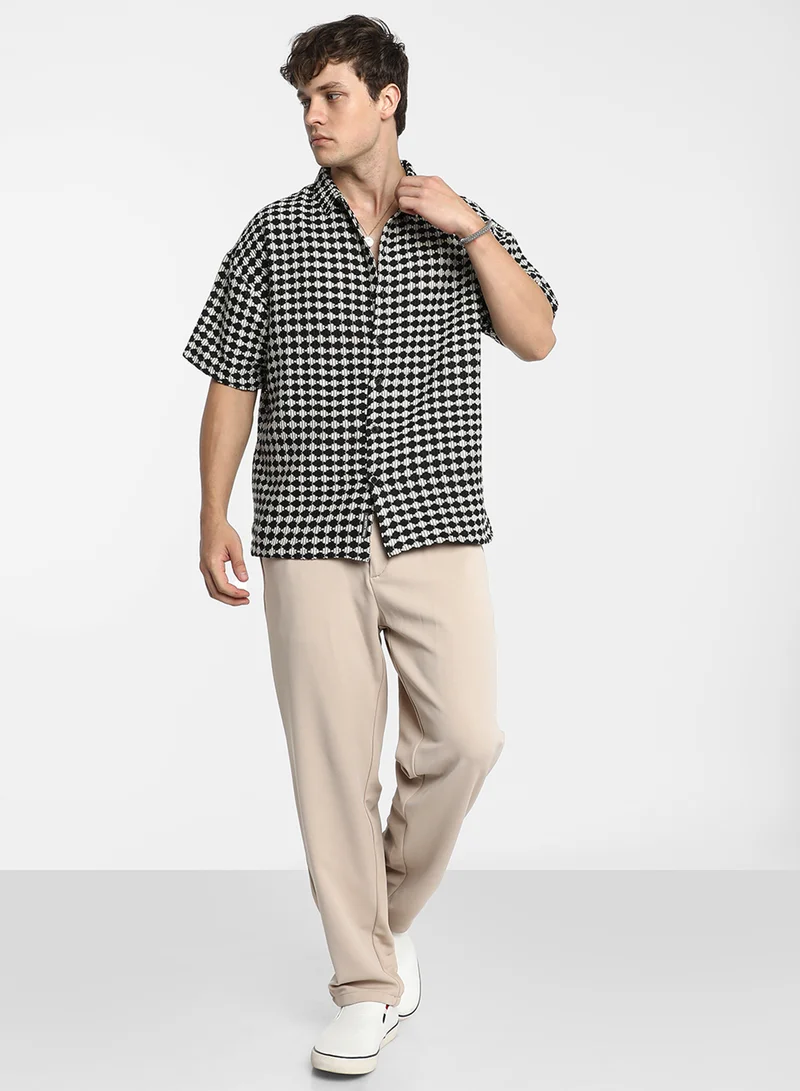 كامبوس سوترا Men's Midnight Black & Powder White Lozenge-Striped Oversized Shirt