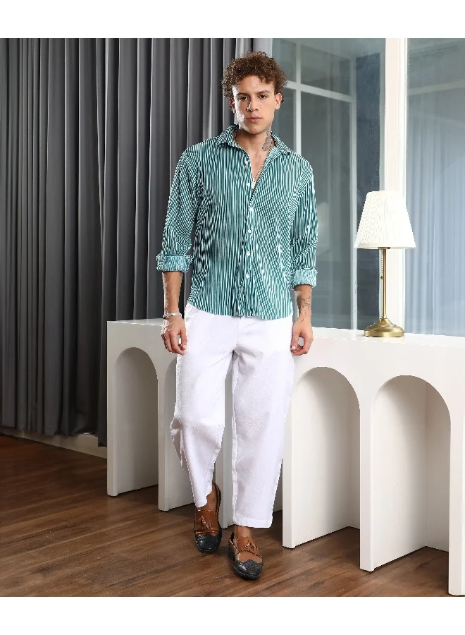 Campus Sutra Men's Forest Green & Powder White Pleat-Creased Shirt For Casual Wear | Spread Collar | Long Sleeve | Button Closure | Shirt Crafted With Comfort Fit For Everyday Wear