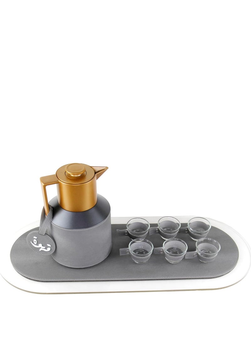 Lamsit Ibdaa - LAMSIT IBDAA Coffee Thermo Flask | Coffee and Tea Vacuum Pot - 1.0 Litre Dallah Arabic Carafe – Drink Cups – Leather Hospitality Set - Heat Insulated Dalla (Grey, Set of coffee with oval tray) - Image 1