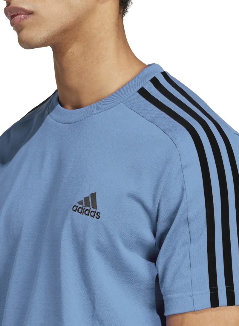 adidas تيشيرت من قماش الجيرسيه مزين بـ 3 خطوط